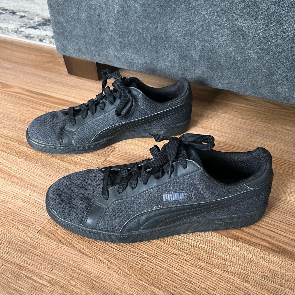 PUMA Men’s Lace Up Black Sneaker Shoes • Size 9.5